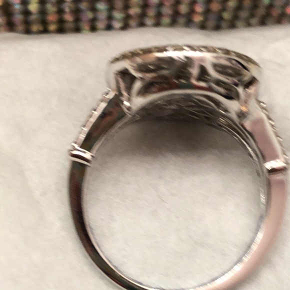 NWOT Sterling Silver Green Sapphire. & White Zircon Ring - Picture 6 of 7